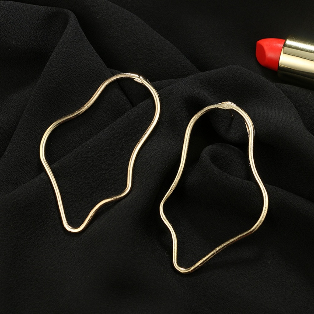 Unique Design//Minimalist Abstract Art Earrings - Picture 3 of 6